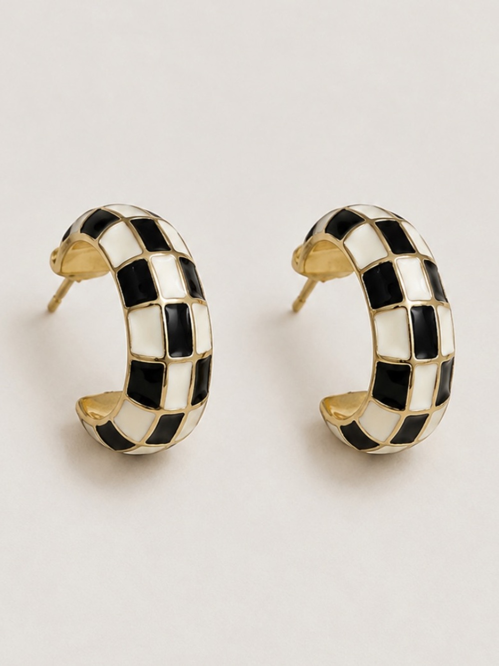 New! Black and White Checkered Hoop Earrings NWOT